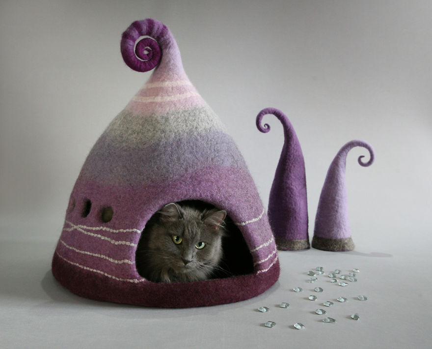 fairytale-houses-for-cats-20