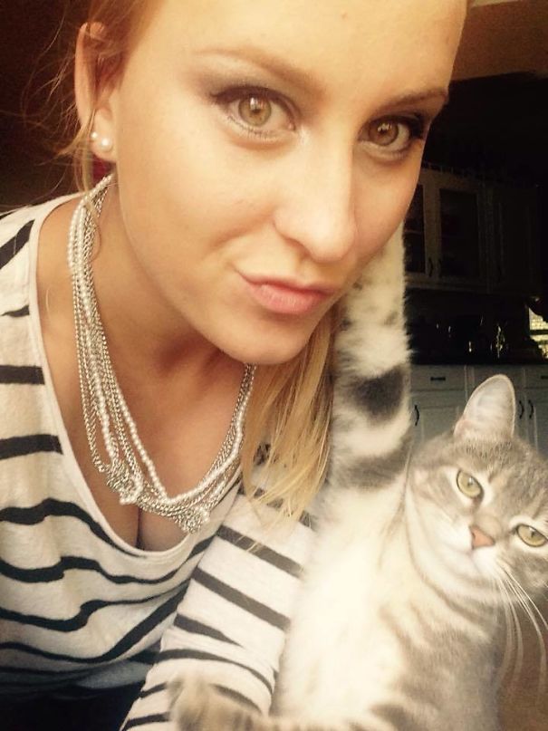 cats-dont-like-selfies-25